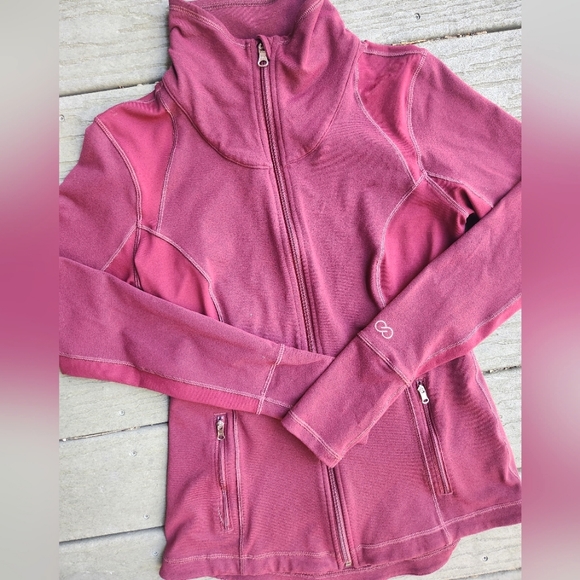 CALIA by Carrie Underwood Tops - Calia x Carrie Underwood Full Zip Jacket